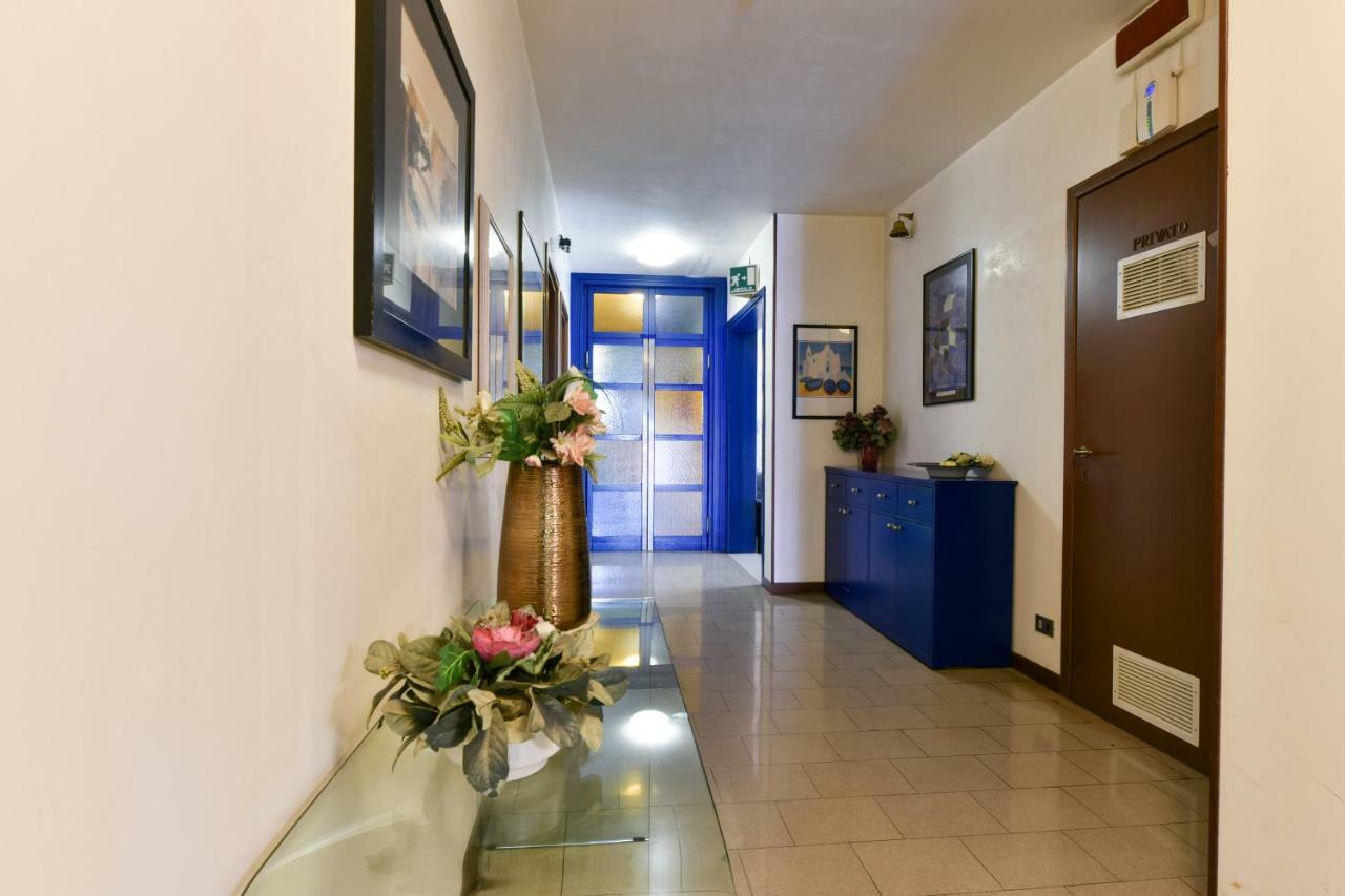 Gamma Hotel Маркон Екстериор снимка